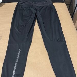 Women's Salomon Trail Runner Size S